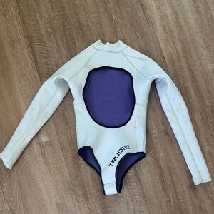 TrueDive White Long-Sleeve Wet Suit
